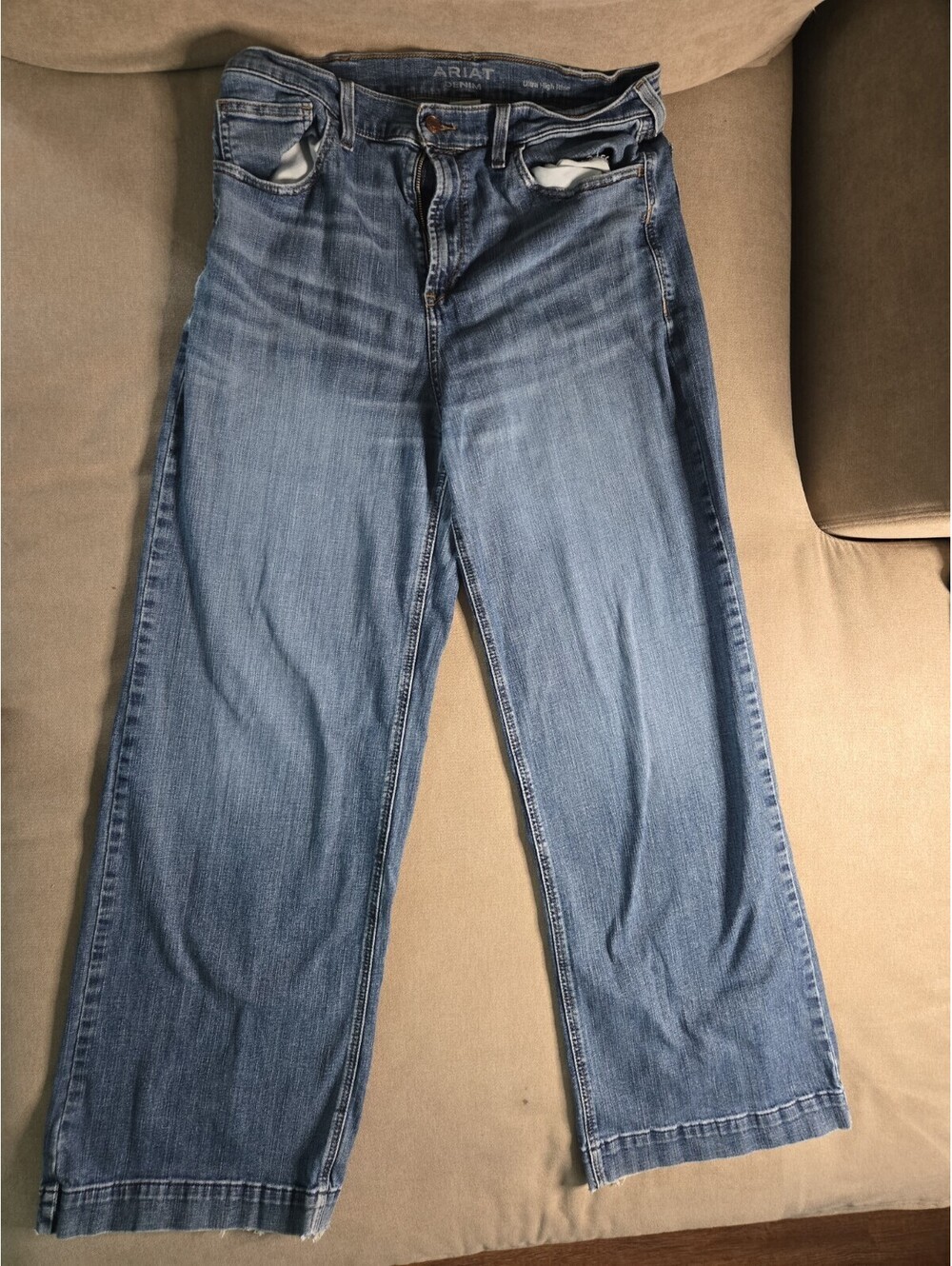 Ariat Jeans Womens 33R Blue High Rise Wide Leg Denim Light Wash